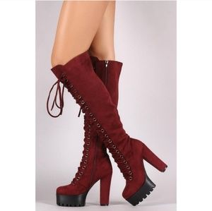 𝙇𝙖𝙨𝙩 5.5 & 7.5 🖤Over the Knee Lace Up Boot